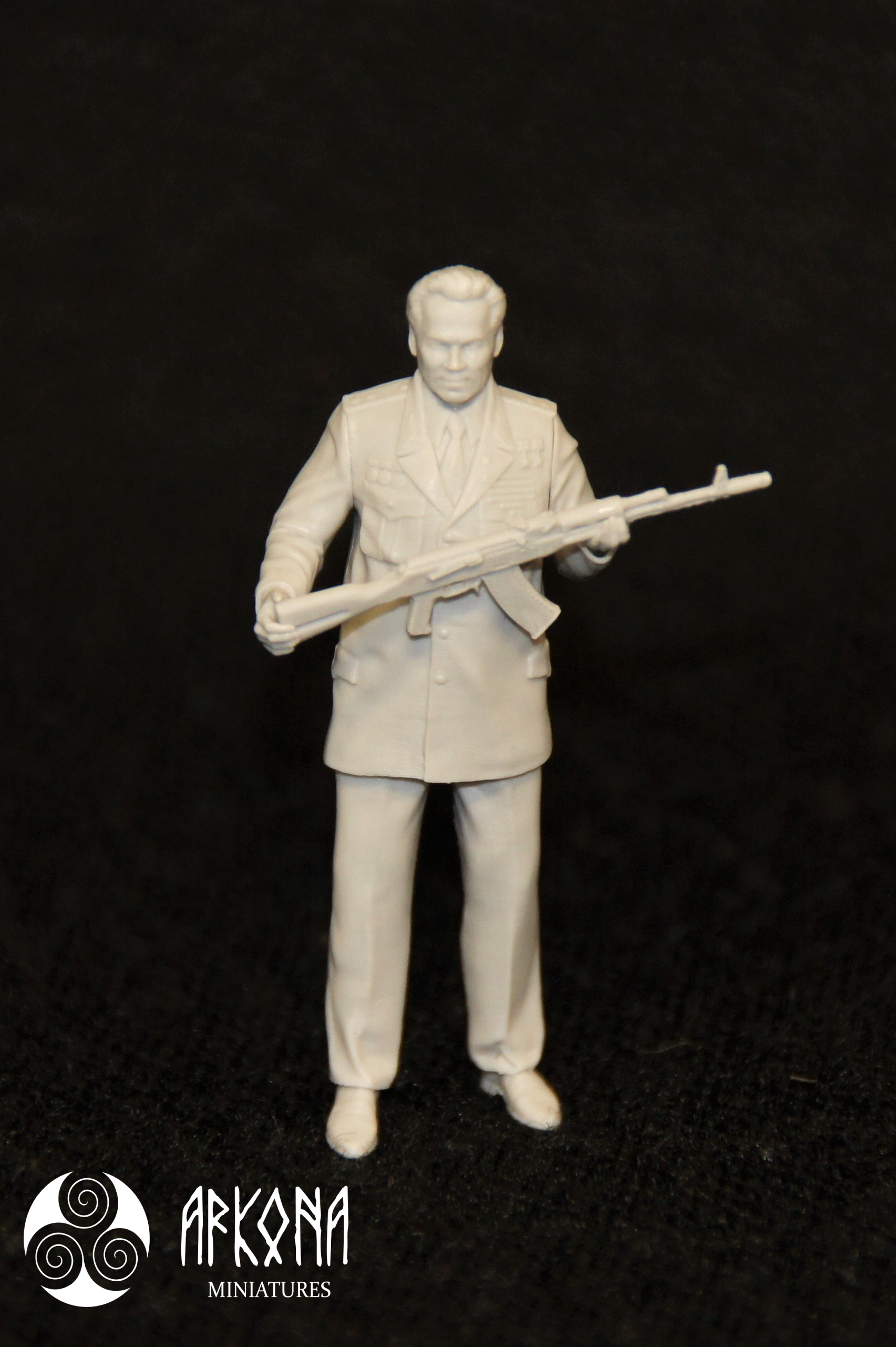 AR35-001 Михаил Калашников ( деревянная подарочная упаковка) Arkona Miniatures