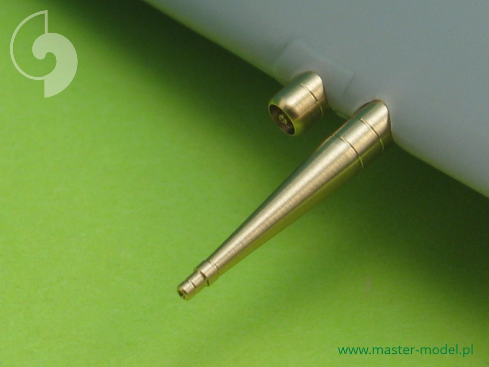 AM-72-005 Набор вооружения для ранних Spitfire крыло тип Е, пушки Hispano 20мм и Browning 12,7мм два варианта