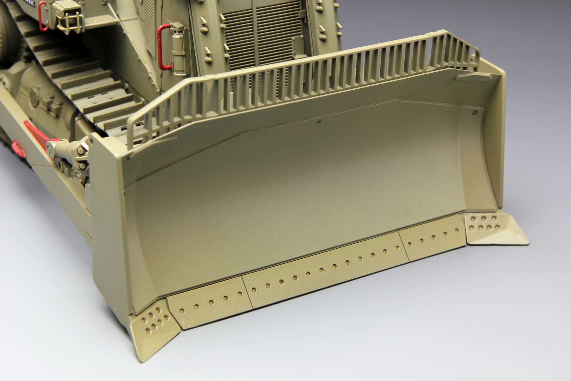 SS-002 D9R Armored Bulldozer Meng