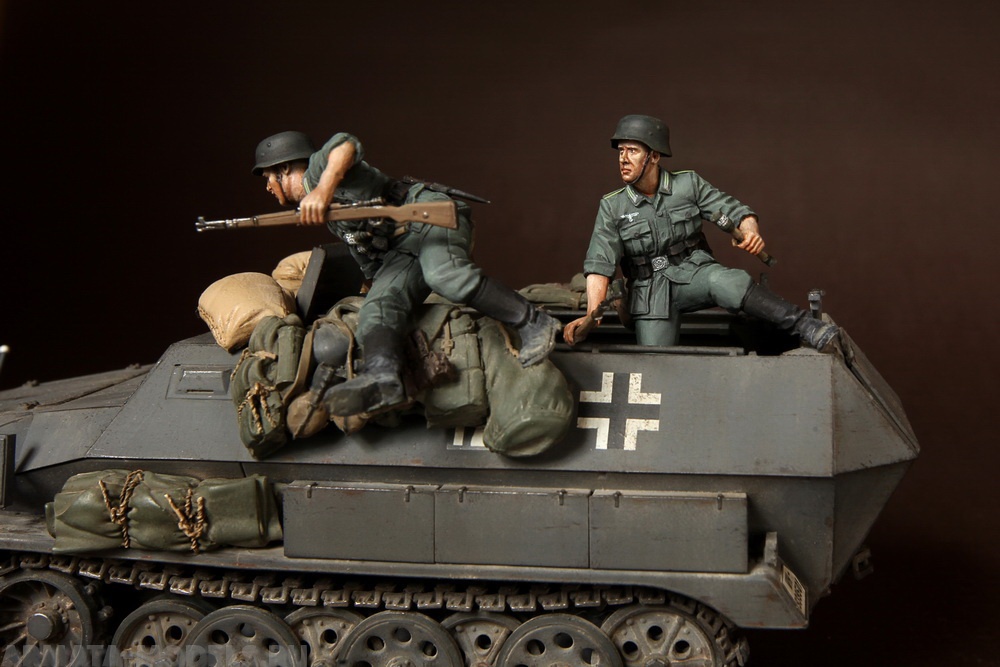 3629SOGA German Panzergrenadiers in  battle. SOGA Miniatures