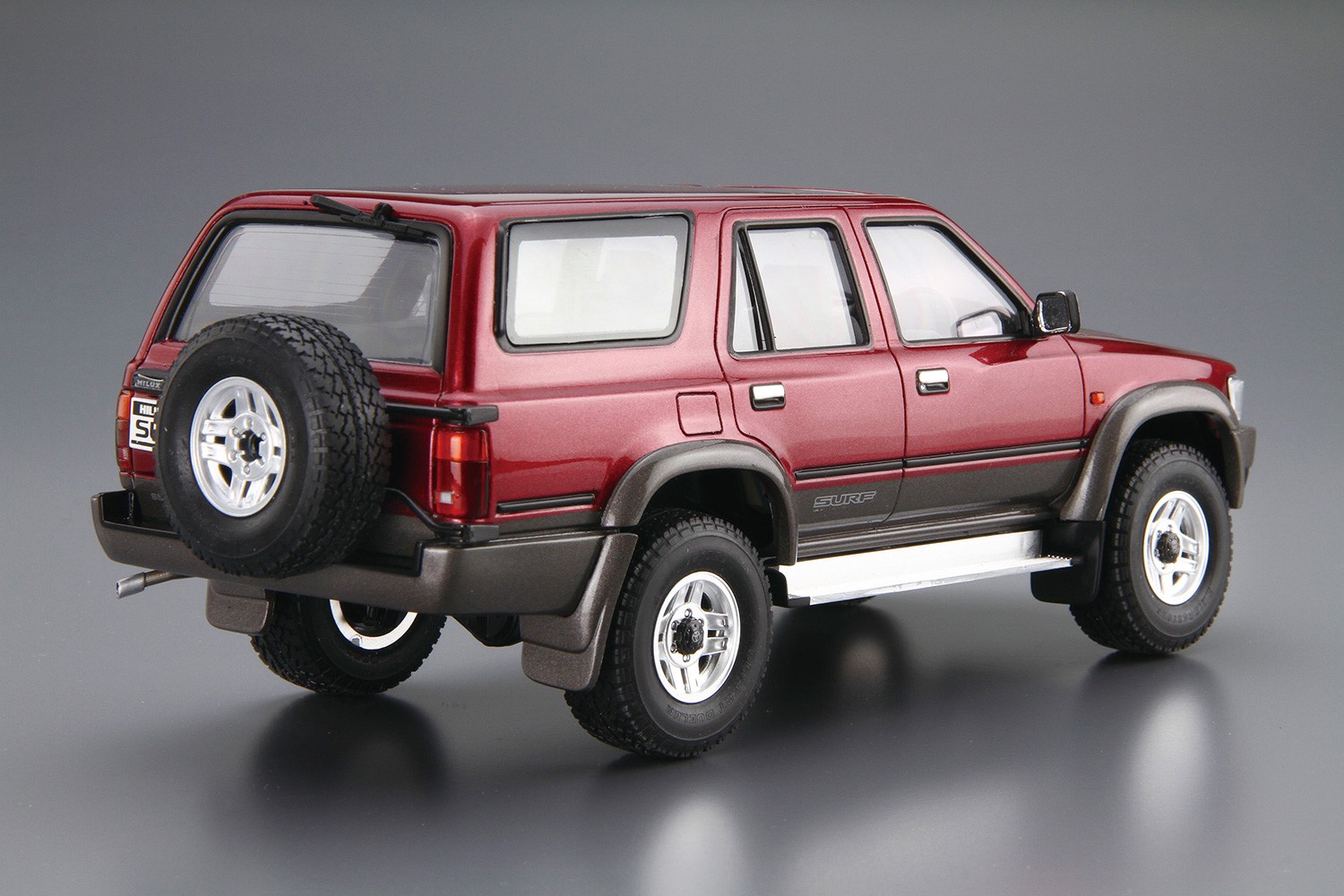 05698 Toyota HiLux Surf SSR-X Wide Body '91 Aoshima