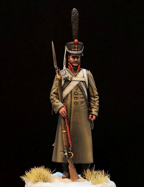 CHM-54155. Русский гренадер в шинели, 1812-14 гг. 54 мм.  Материал - смола. Chronos Miniatures