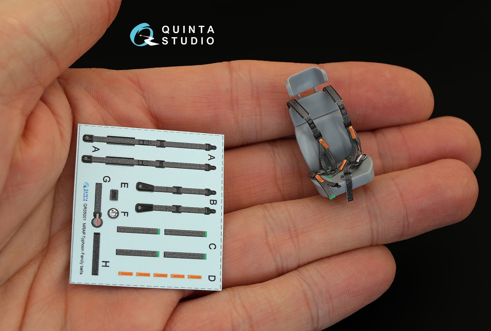 AM3633 Кресла для Тайфун-К набор 14 штук + 14 ремней Quinta 1/35 