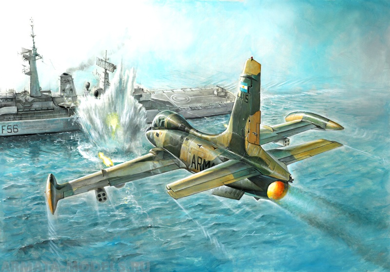 1354ИТ САМОЛЕТ MB339A Italeri