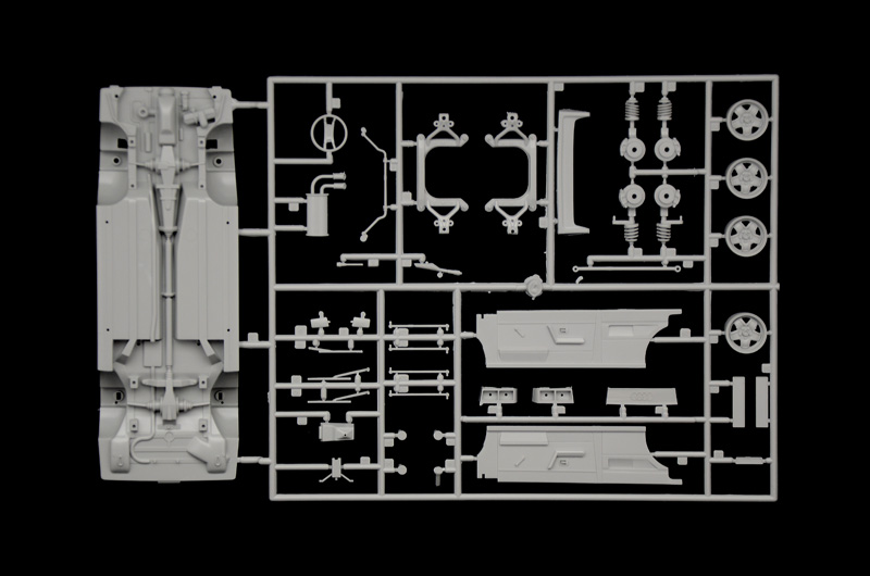 3671ИТ Автомобиль CAR QUATTRO Italeri