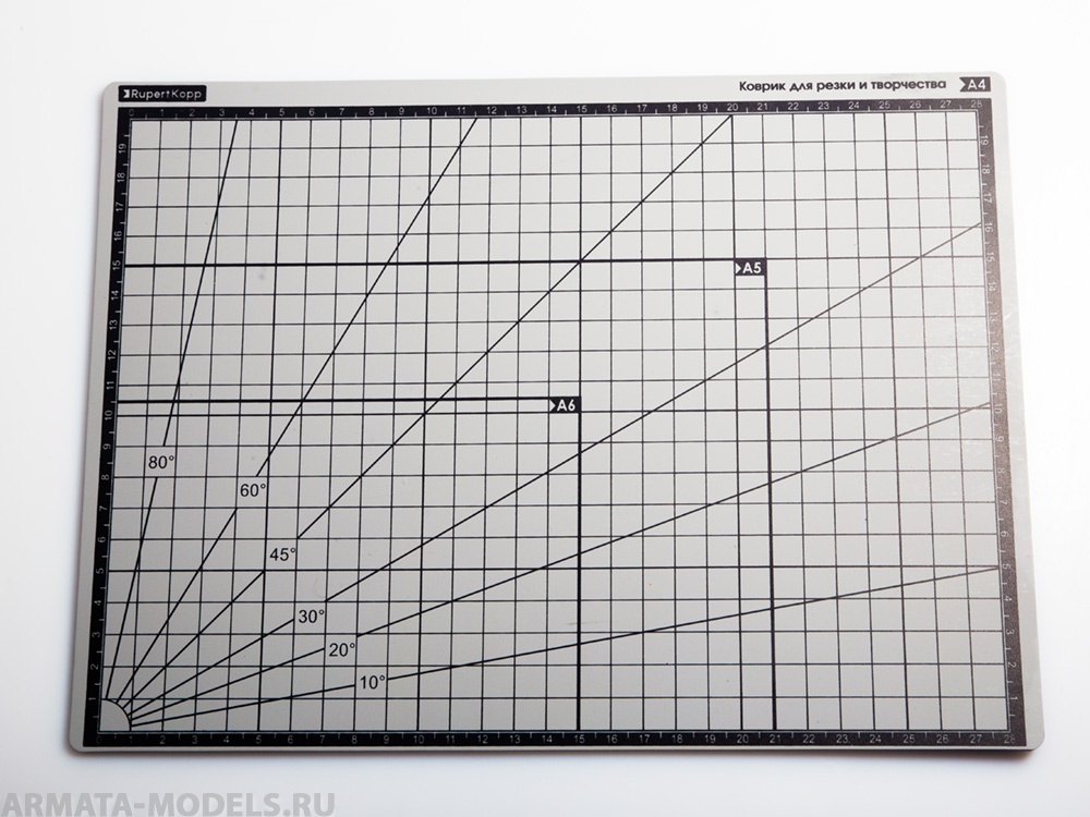 100118RK Коврик для резки А4, 3 слоя, серый черный