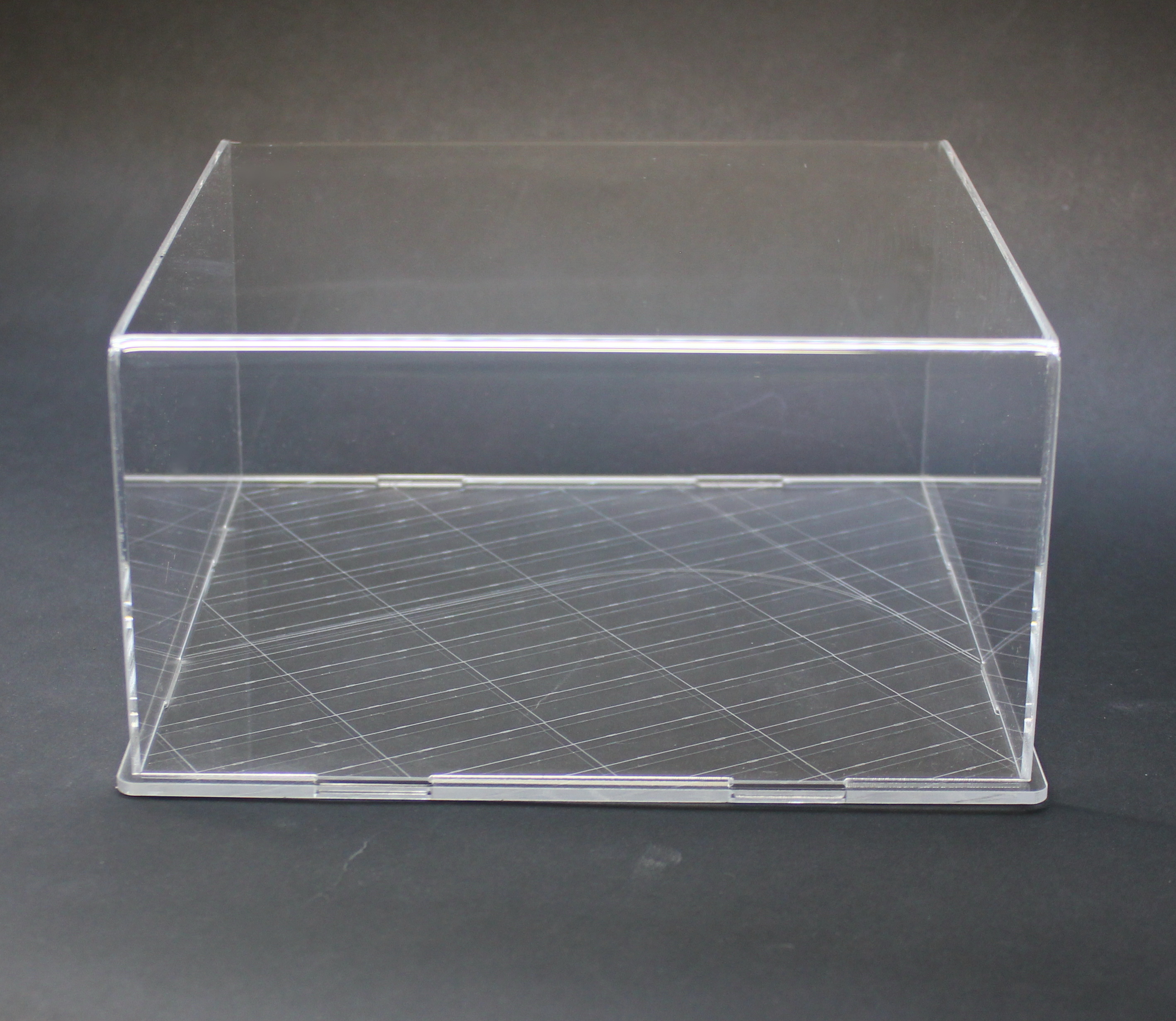 AM14471 Бокс с основанием с гравировкой под плиты, 200х200х100