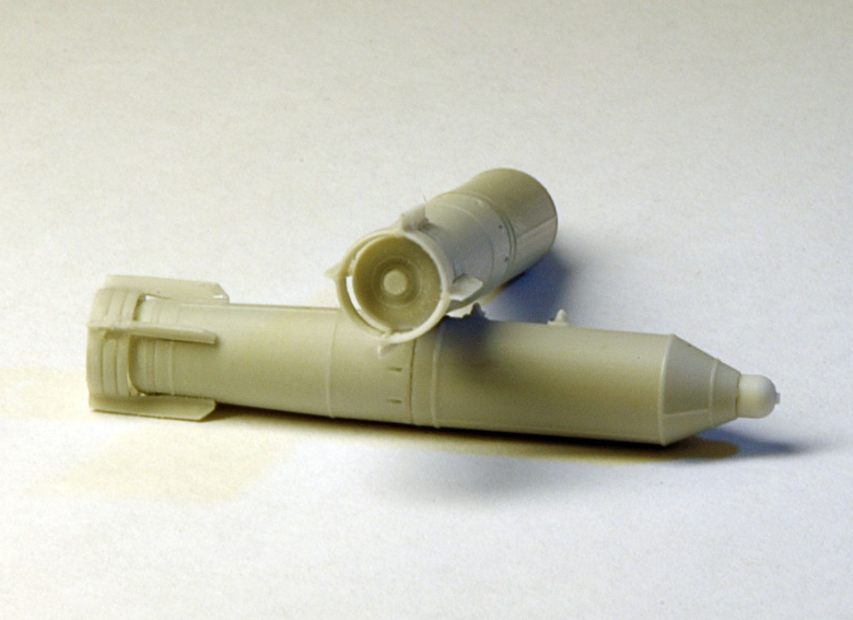 ACM48053 Набор бомб ОФАБ-250ШЛ (4 штуки) эпоксидная смола  (Advanced Modeling) 1/48