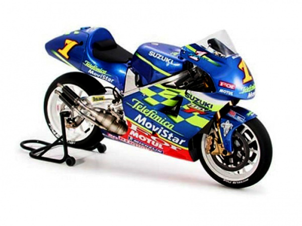 14089 Telefonica MoviStar SUZUKI RGV-Г `01 Tamiya