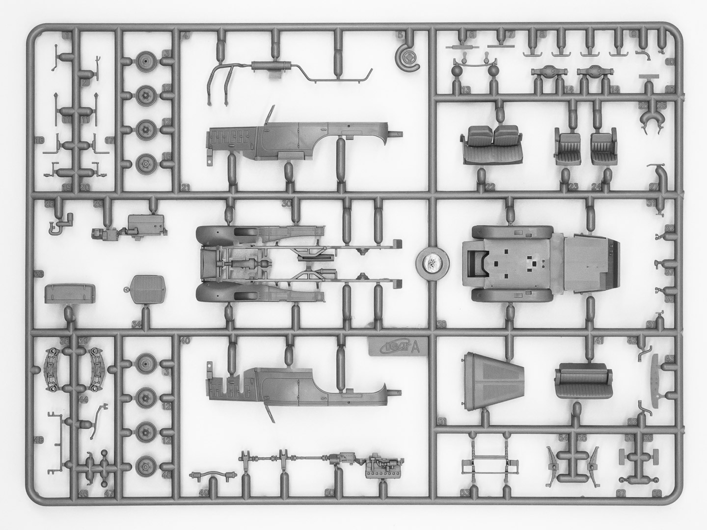 72472 G4 (1935г.) с тентом, Германский автомобиль II МВ ( сборка без клея) ICM