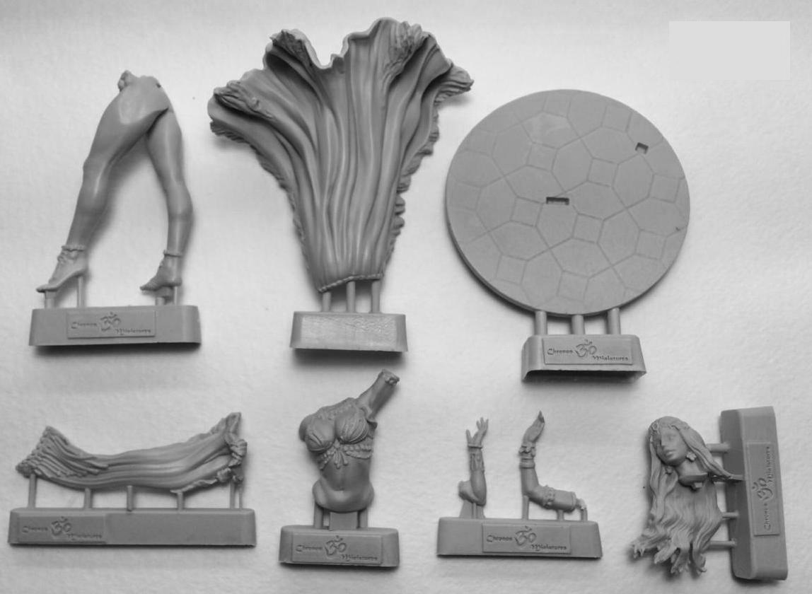 CHM-75022. Восточный танец: Девушка №2. 75 мм. Материал - смола Chronos Miniatures