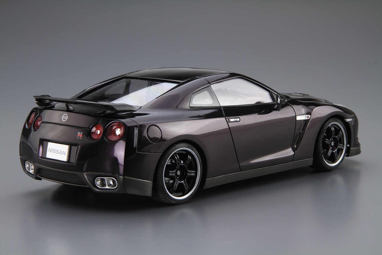 05317 Nissan GT-R R35 Spec-V '09 Aoshima