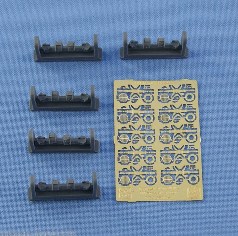 NSA350050 20 mm Oerlikon guns on pedestal mounts