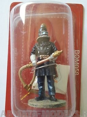 BOM058 Фигура Fireman with respiratory helmet, Berlin, Germany 1900, 1/32 Del Prado Del Prado