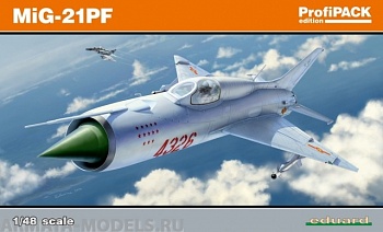 8236 Самолет MiG-21PF