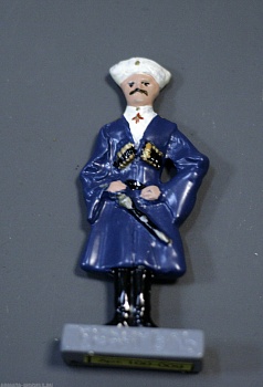 100-009 окрашеная фигура Врангель