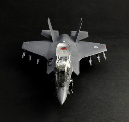 2810ИТ Самолет  F-35B quot;LIGHTNINGquot; II (10013160/011122/3526709, ИТАЛИЯ) Italeri
