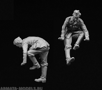 3161STAL German soldier inspects T-34